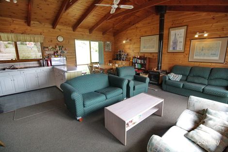 Property photo of 1 Grandview Drive Goughs Bay VIC 3723