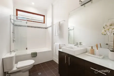 Property photo of 59 Enoggera Terrace Red Hill QLD 4059