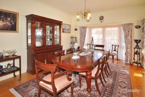 Property photo of 4 Irving Close Greenvale VIC 3059