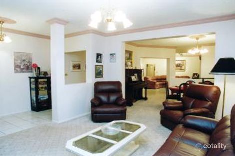 Property photo of 2 Dandelion Drive Rowville VIC 3178