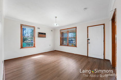 15 Palmyra Ave, Lethbridge Park, NSW 2770