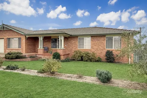 2/19 Berthong St, Young, NSW 2594