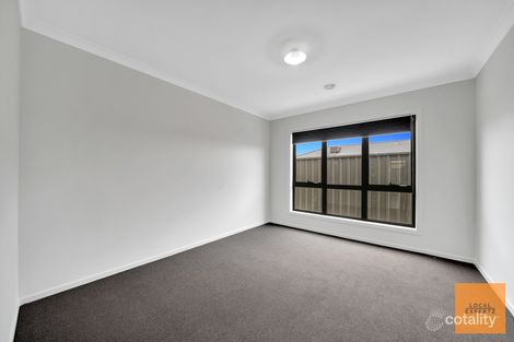 Property photo of 42 Ravenscraig Drive Strathtulloh VIC 3338