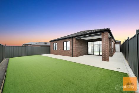 Property photo of 42 Ravenscraig Drive Strathtulloh VIC 3338