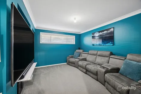 Property photo of 22 Tradewinds Avenue Summerland Point NSW 2259