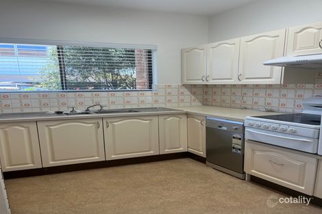 Property photo of 4/17 Kurrawa Avenue Point Clare NSW 2250