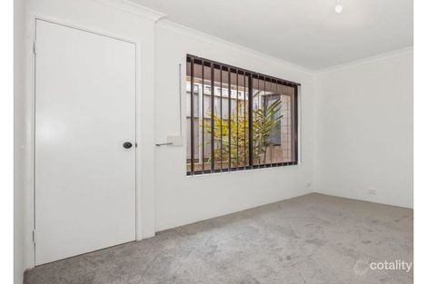 Property photo of 4 Coree Lane Ellenbrook WA 6069
