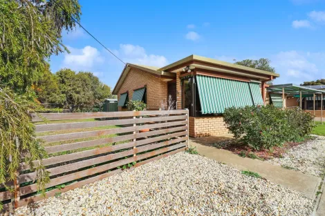 1/11 Corbett Ct, Deniliquin, NSW 2710