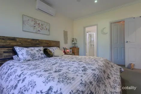 Property photo of 12 Callide Crescent Barney Point QLD 4680
