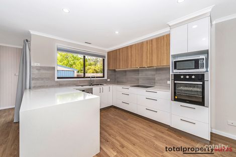 Property photo of 39 Guthridge Crescent Wanniassa ACT 2903