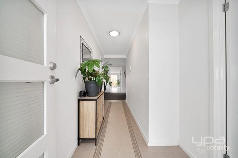 Property photo of 11 Brookdale Road Point Cook VIC 3030