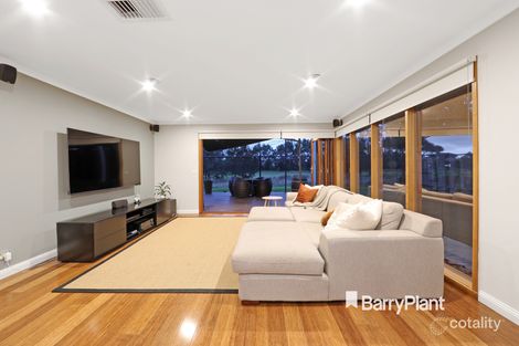 Property photo of 9 Moama Place Rowville VIC 3178