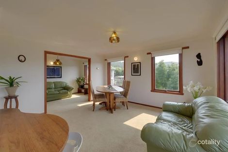 Property photo of 14 Flowerpot Crescent Blackmans Bay TAS 7052