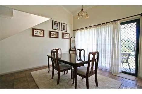 Property photo of 136 Castle Hill Drive North Gaven QLD 4211