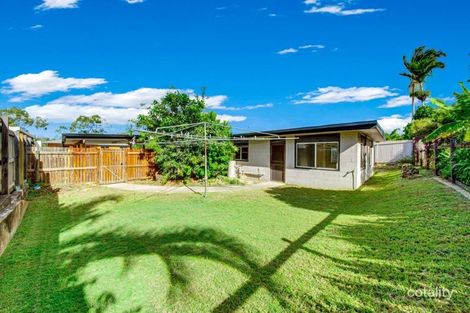 10 Clark St, Clinton, QLD 4680