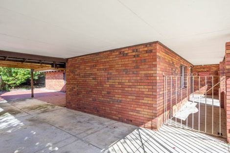Property photo of 24 Rushbrook Way Thornlie WA 6108