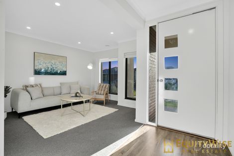 Property photo of 16 Lakefield Way Wyndham Vale VIC 3024