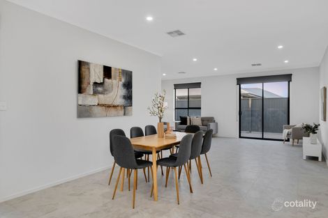 Property photo of 11 Windmill Circuit Riverlea Park SA 5120