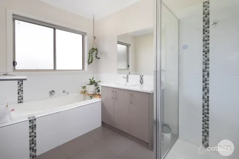 Property photo of 403 Dowling Road Mitchell Park VIC 3355