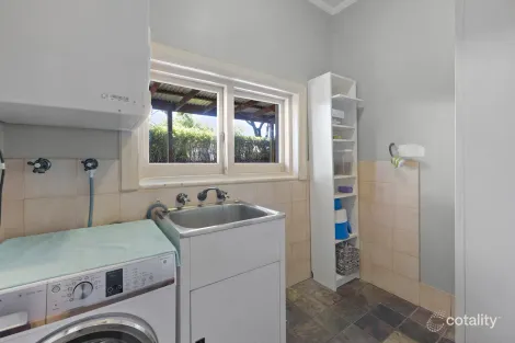 Property photo of 18 Hunt Avenue Tranmere SA 5073