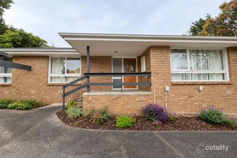 27 Sycamore Cres, Boronia, VIC 3155
