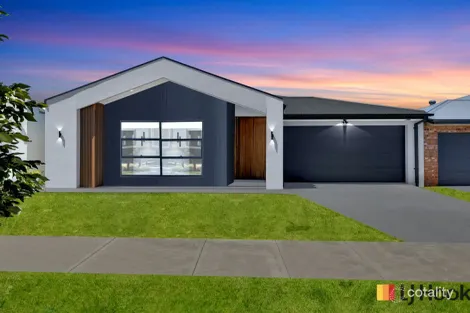 4 Alden St, Sunbury, VIC 3429