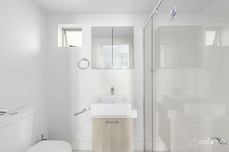 Property photo of 2/221 Sir Fred Schonell Drive St Lucia QLD 4067