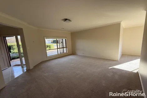 Property photo of 24 Murray Avenue Orange NSW 2800