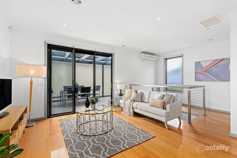 Property photo of 2/2 Mills Street Hampton VIC 3188