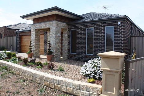 Property photo of 37 Cunningham Chase Burnside Heights VIC 3023