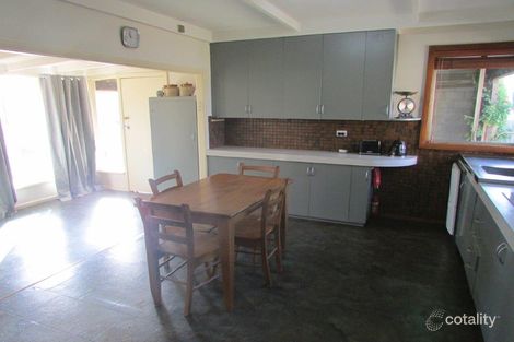 Property photo of 12 Craig Avenue Warracknabeal VIC 3393