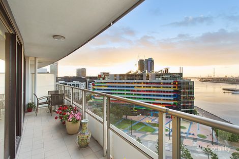Property photo of 1305/100 Harbour Esplanade Docklands VIC 3008