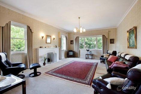 Property photo of 48 Inverness Way Balwyn North VIC 3104