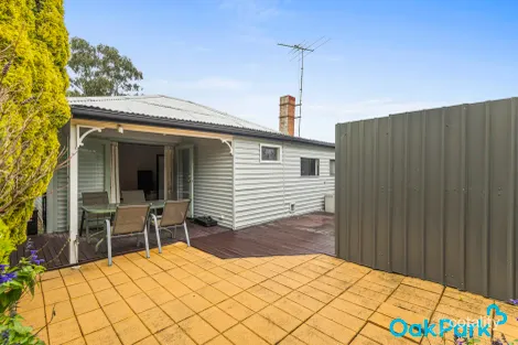 Property photo of 4 Edith Street Oak Park VIC 3046