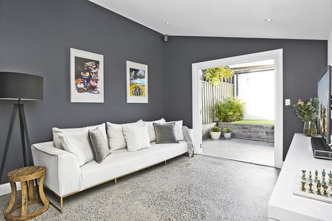 Property photo of 9 Grove Street Dulwich Hill NSW 2203