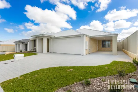 Property photo of 32 Shellharbour Promenade Alkimos WA 6038