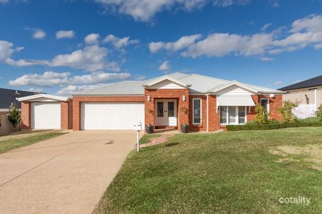 5 Greenway St, Lloyd, NSW 2650