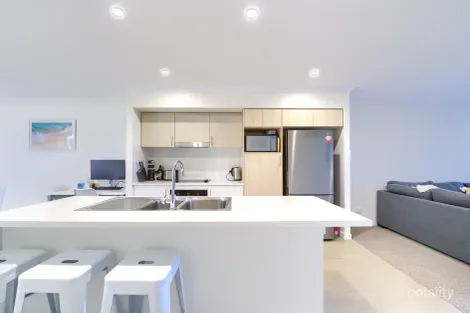 Property photo of 42/67 Regatta Boulevard Birtinya QLD 4575