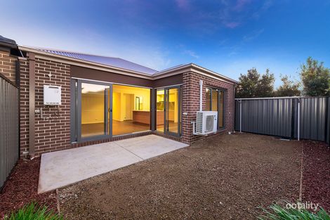 Property photo of 23 Springleaf Avenue Clyde North VIC 3978