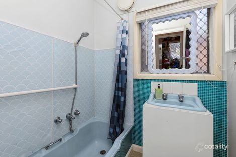 Property photo of 2 Pethard Place Golden Square VIC 3555