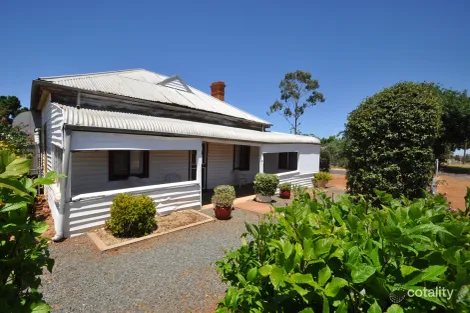 Property photo of 34 Bradley Street Cobar NSW 2835