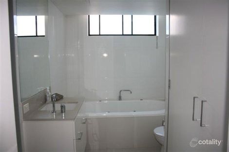 Property photo of 505/230-236 Marine Parade Labrador QLD 4215