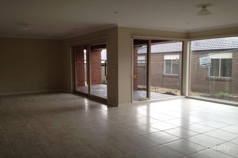 Property photo of 22 Tankard Drive Cranbourne East VIC 3977