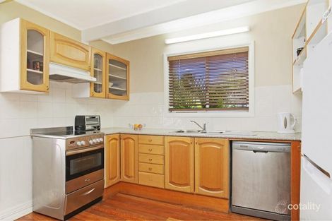 Property photo of 28 Katoomba Avenue San Remo NSW 2262