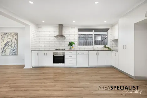 Property photo of 37 Holbourne Drive Junction Village VIC 3977