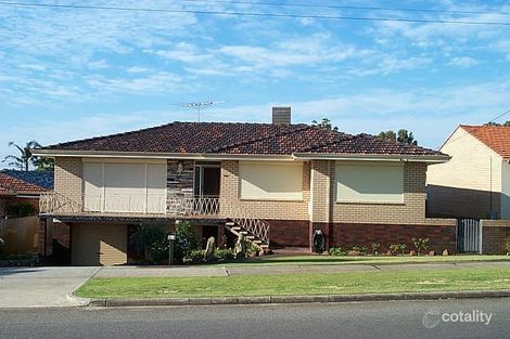 565 Morley Dr, Morley, WA 6062