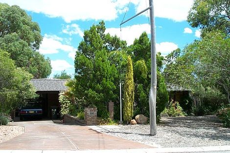 9 Newbold Ct, Gosnells, WA 6110