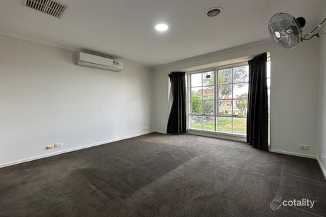 Property photo of 2 Molland Court Craigieburn VIC 3064