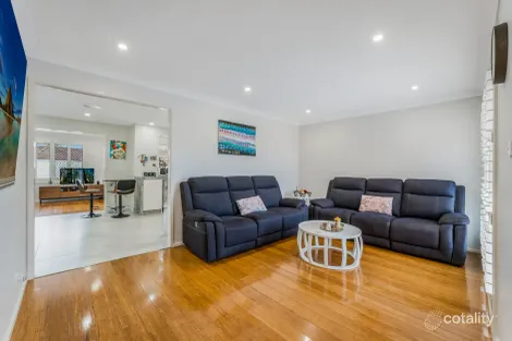 Property photo of 20 Alligator Place Kearns NSW 2558