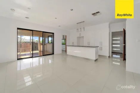 Property photo of 12 Wadeye Street Crace ACT 2911